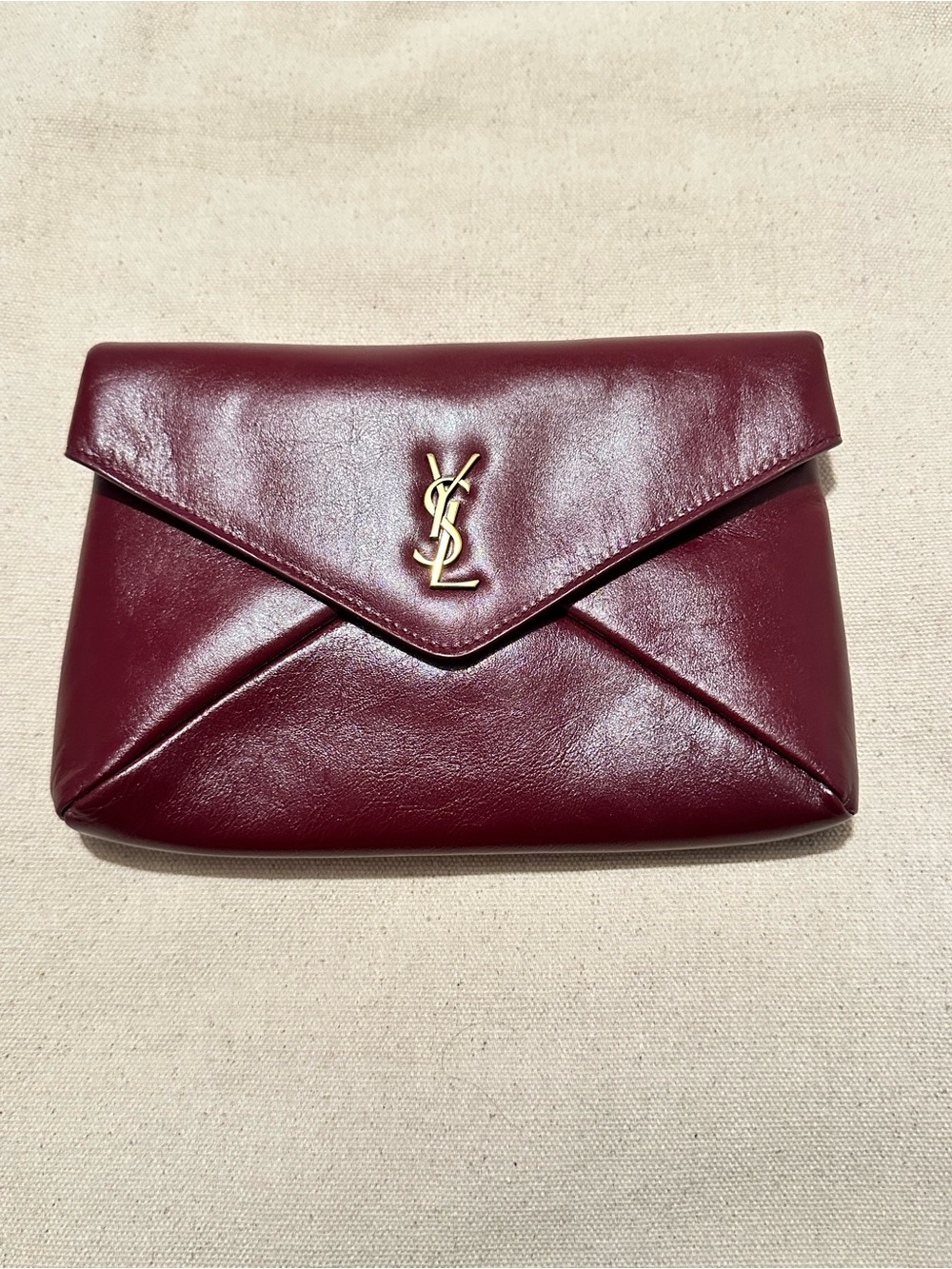 Saint Laurent | Pouch | Cassandre Small Chain Pouch in Shiny Leather | Dark Ruby